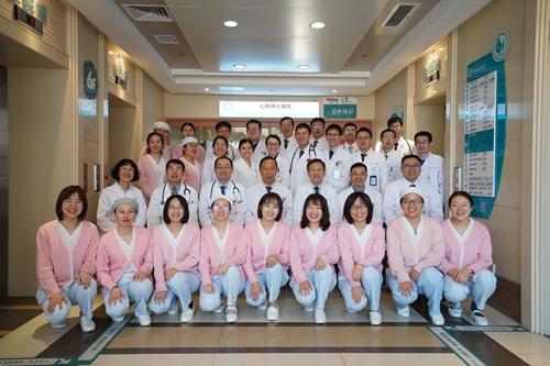 心血管外科學(xué)科室合影.jpg